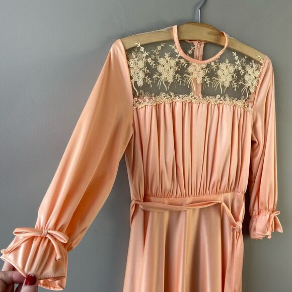 Vintage 70s Peach Maxi Dress Lace Bodice Boho Formal Prom Gown Halloween Costume - Picture 5 of 6